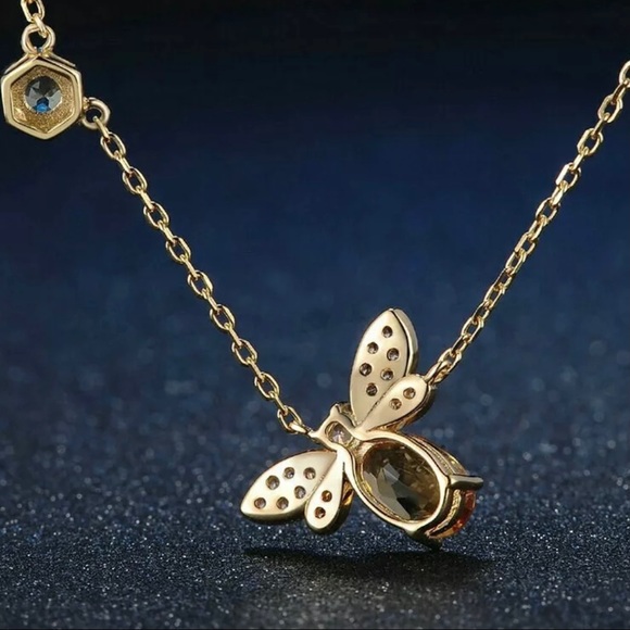 NEW Citrine 18k Gold Queen Bee Pendant Necklace - Picture 4 of 9
